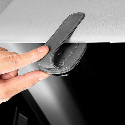 Glasögonhållare för bilens solskydd (med logotyp)