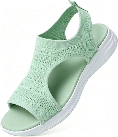 Bekväma och andningsbara platta sandaler