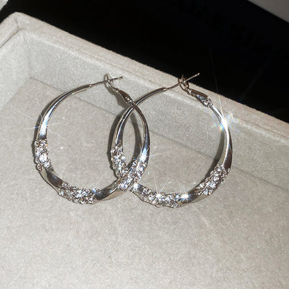 Elegant zirconia-creol øreringe